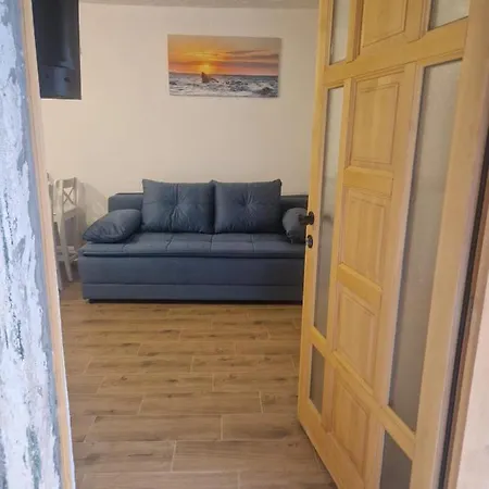 Small Modern Apartman In Centar Of *